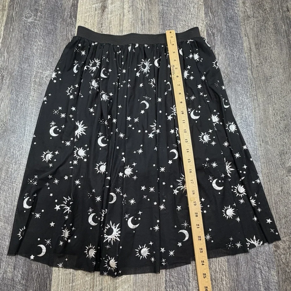 Hot Topic Women's Black‎ Celestial Pleated Midi Skirt Sun Moon Stars Size Small